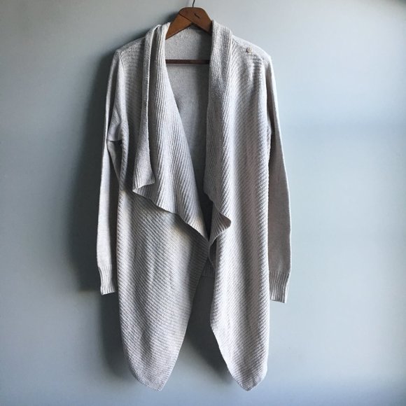 Oatmeal waterfall front cardigan wrap with button - Picture 2 of 16